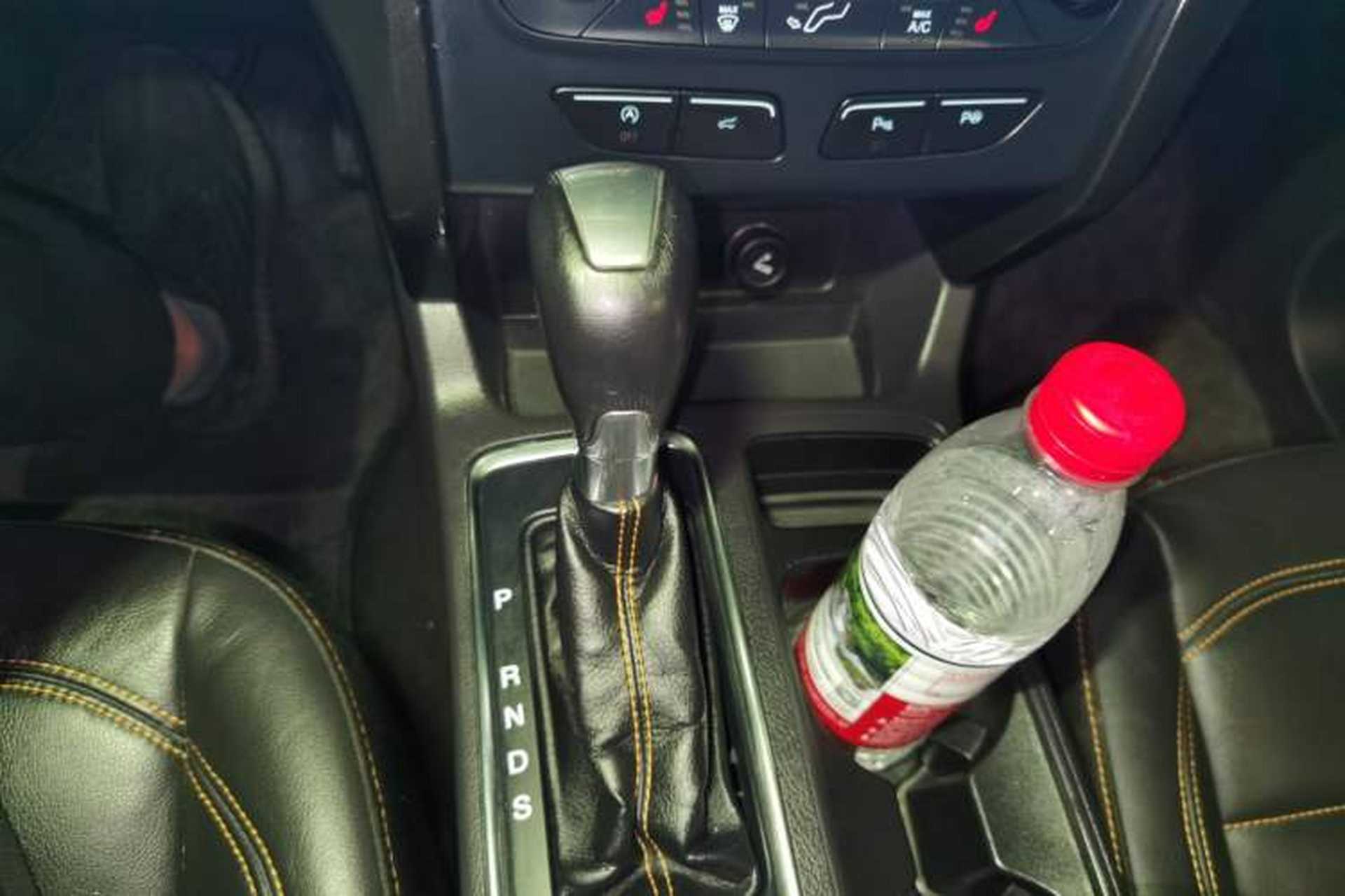 Used Ford Kuga 2017 EcoBoost 245 Four-Wheel-Drive Sport Model Gear Lever