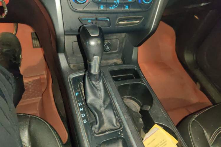 Used Ford Kuga 2017 EcoBoost 180 Two-Wheel-Drive Tiger Leap Model Gear Lever