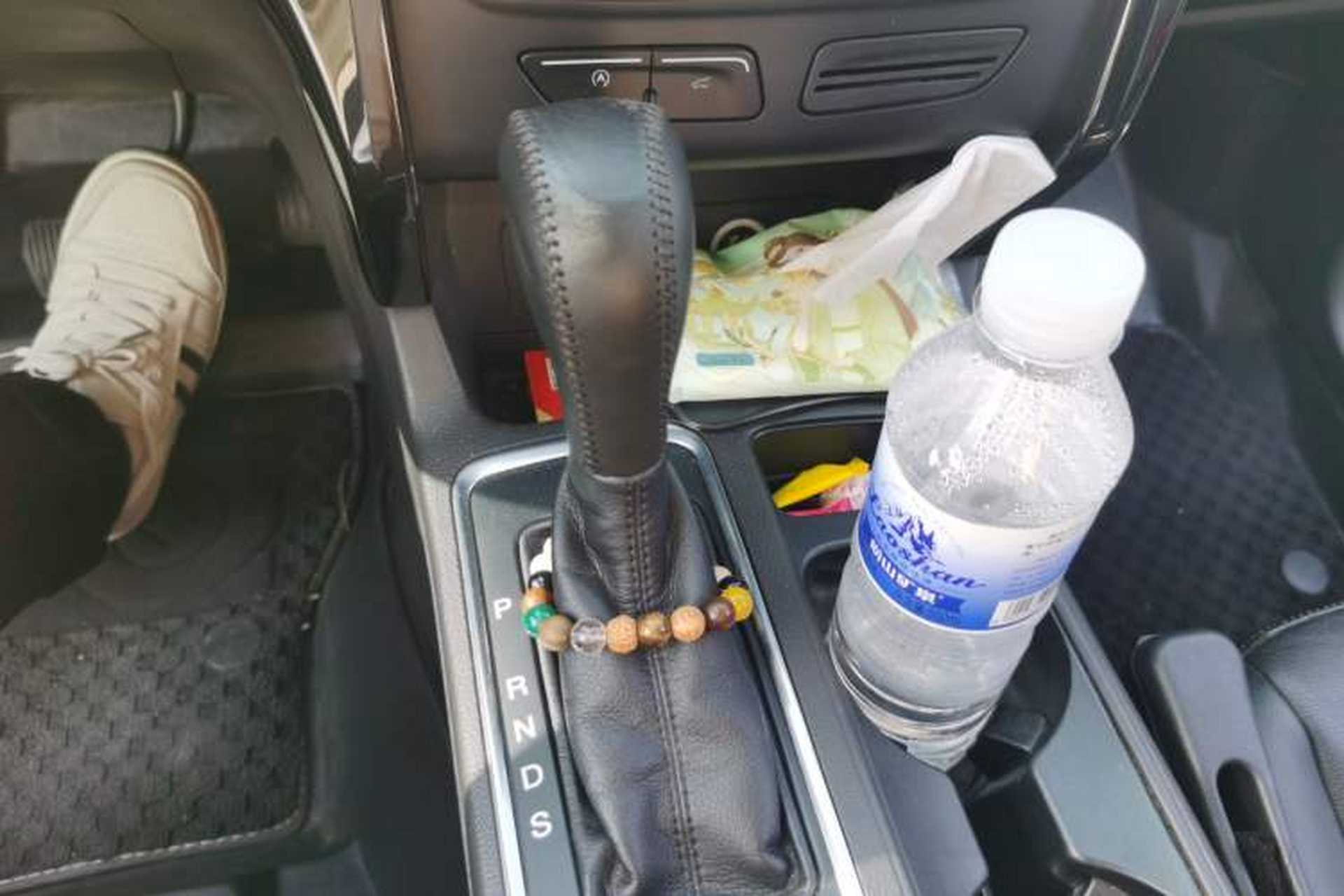 Used Ford Kuga 2017 EcoBoost 245 4x4 Prestige Edition Gear Lever