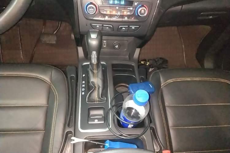 Used Ford Kuga 2017 EcoBoost 245 Four-Wheel-Drive Sport Model Gear Lever