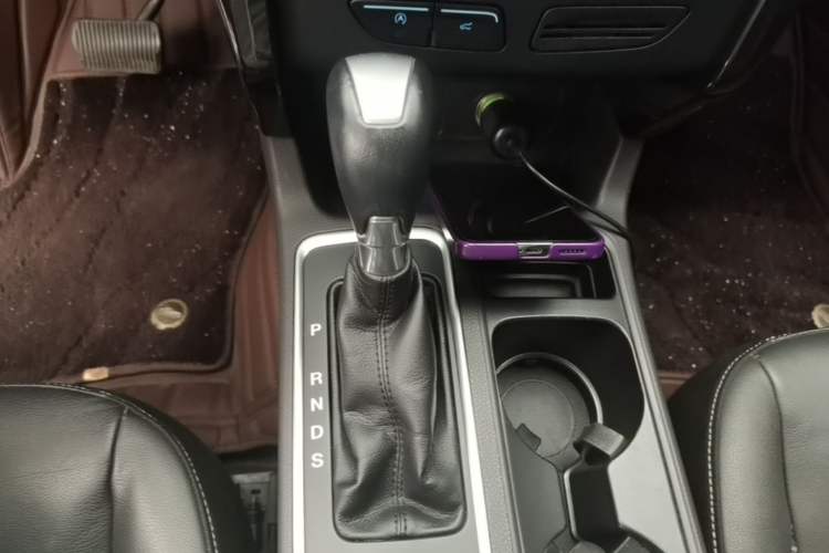 Used Ford Kuga 2017 EcoBoost 180 Four-Wheel Drive Luxury Wing Model Gear Lever