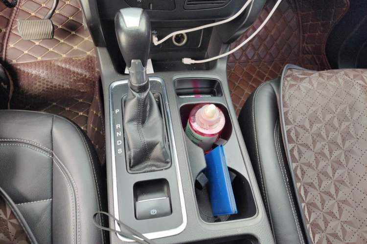 Used Ford Kuga 2017 EcoBoost 180 Two-Wheel-Drive Tiger Leap Model Gear Lever