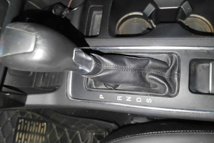 Used Ford Kuga 2017 EcoBoost 245 4x4 Prestige Edition Gear Lever