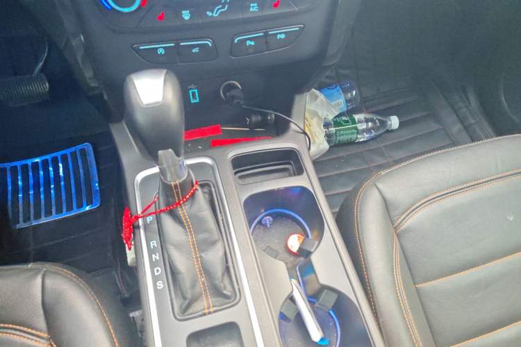 Used Ford Kuga 2017 EcoBoost 245 Four-Wheel-Drive Sport Model Gear Lever