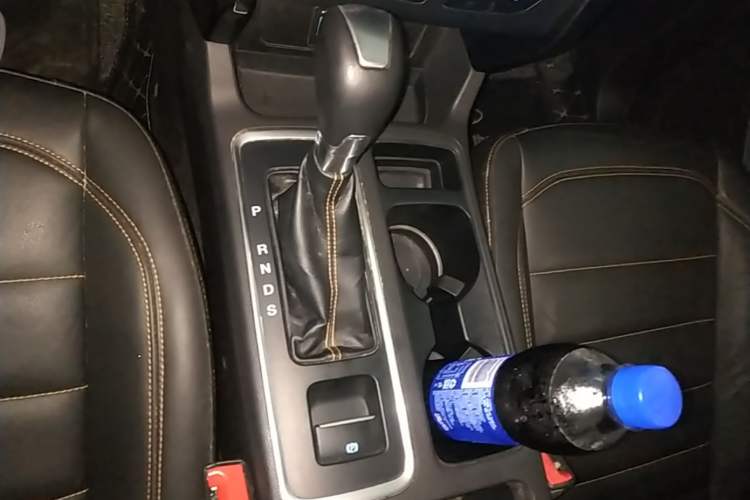 Used Ford Kuga 2017 EcoBoost 245 Four-Wheel-Drive Sport Model Gear Lever