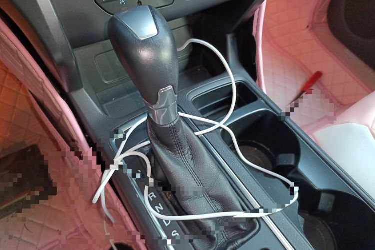 Used Ford Kuga 2017 EcoBoost 180 Two-Wheel-Drive Tiger Leap Model Gear Lever