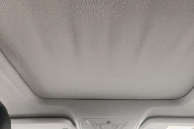 Used Ford Kuga 2017 EcoBoost 180 Two-Wheel-Drive Tiger Leap Model Headliner