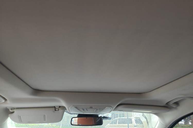 Used Ford Kuga 2017 EcoBoost 245 Four-Wheel Drive Titanium Edition Headliner
