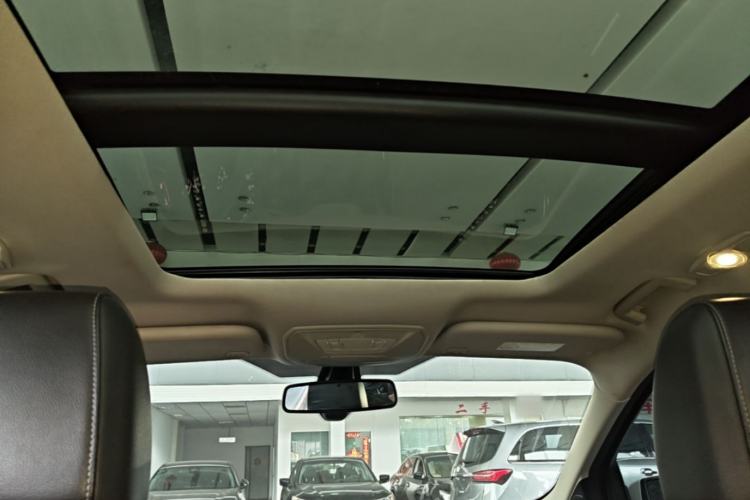 Used Ford Kuga 2017 EcoBoost 180 Two-Wheel-Drive Tiger Leap Model Headliner