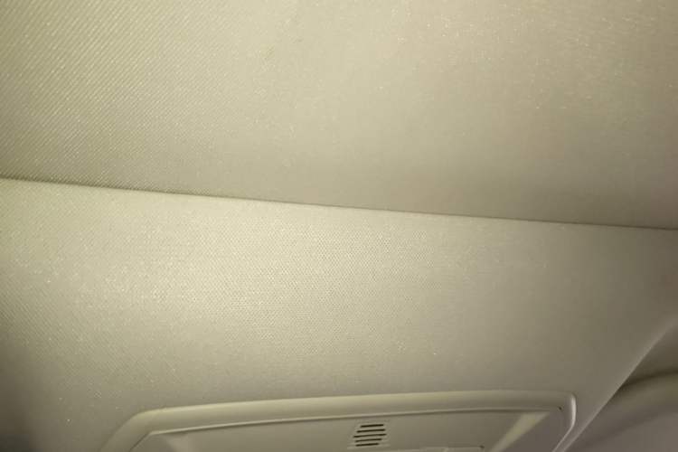 Used Ford Kuga 2017 EcoBoost 180 Four-Wheel Drive Luxury Wing Model Headliner