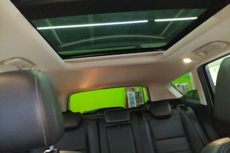 Used Ford Kuga 2017 EcoBoost 245 Four-Wheel Drive Platinum Edition Headliner