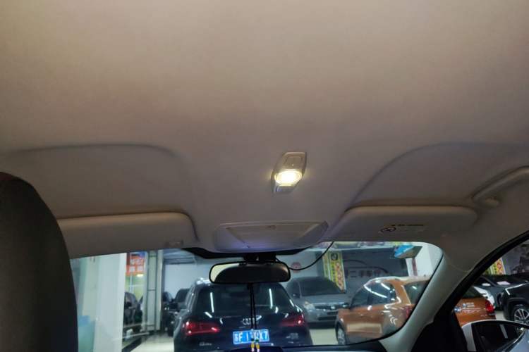 Used Ford Kuga 2017 EcoBoost 180 Two-Wheel-Drive Elite Trim Headliner