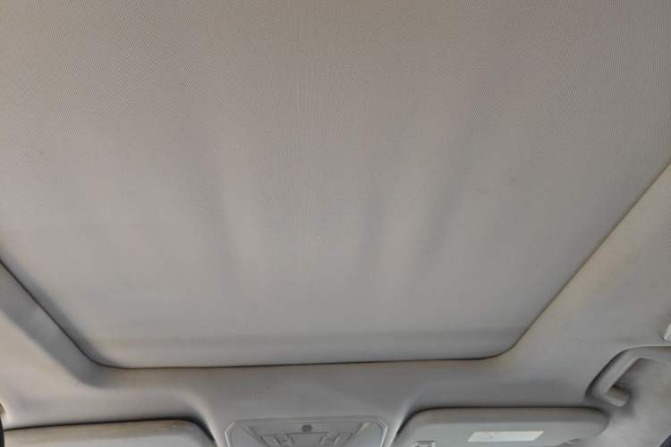 Used Ford Kuga 2017 EcoBoost 180 Two-Wheel-Drive Luxury Wing Edition Headliner