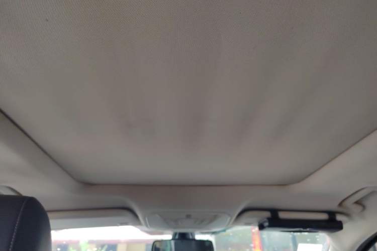 Used Ford Kuga 2017 EcoBoost 180 Two-Wheel-Drive Luxury Wing Edition Headliner