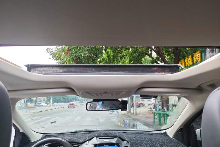 Used Ford Kuga 2017 EcoBoost 180 Four-Wheel Drive Titanium Edition Headliner