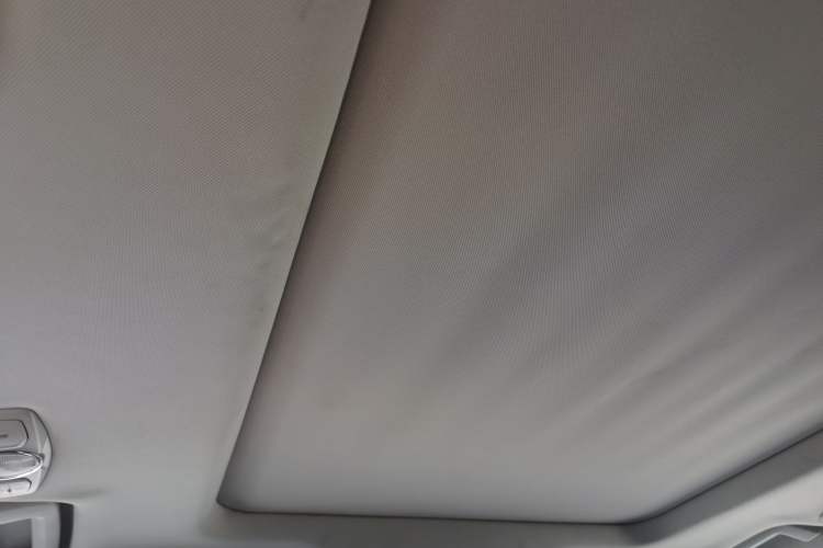 Used Ford Kuga 2017 EcoBoost 180 Two-Wheel-Drive Luxury Wing Edition Headliner