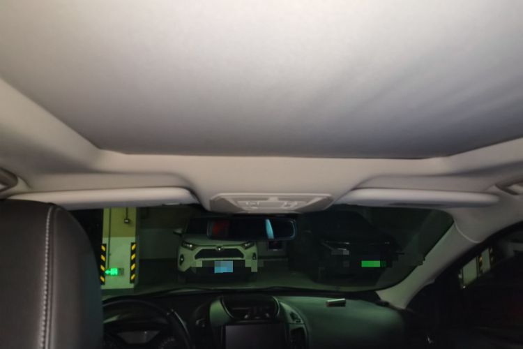 Used Ford Kuga 2017 EcoBoost 180 Two-Wheel-Drive Tiger Leap Model Headliner