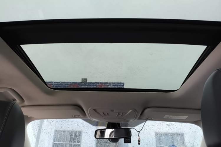 Used Ford Kuga 2017 EcoBoost 245 Four-Wheel Drive Platinum Edition Headliner