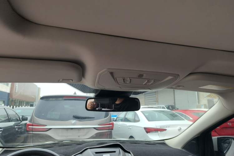 Used Ford Kuga 2017 EcoBoost 180 Four-Wheel Drive Titanium Edition Headliner