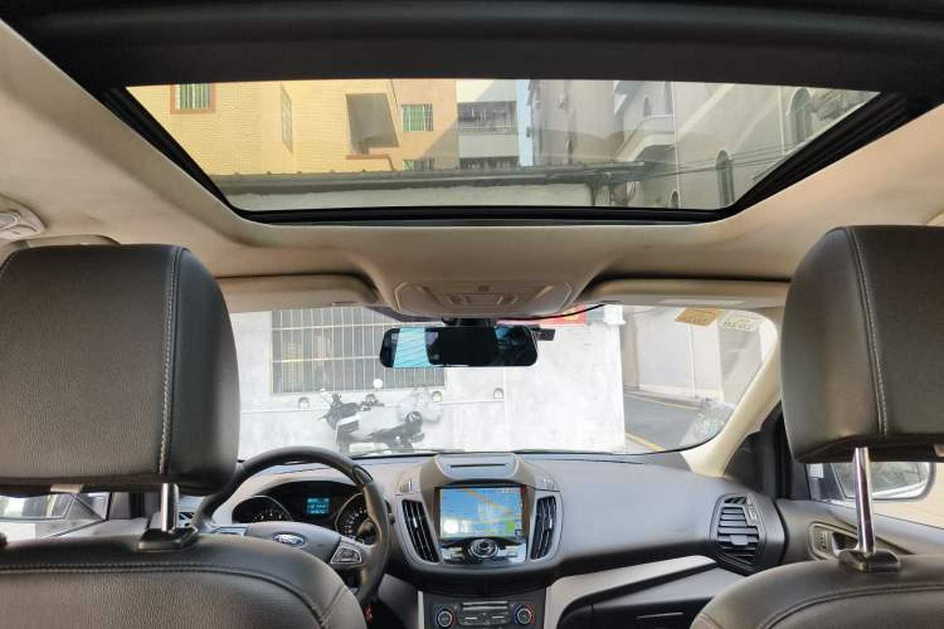 Used Ford Kuga 2017 EcoBoost 180 Two-Wheel-Drive Tiger Leap Model Headliner