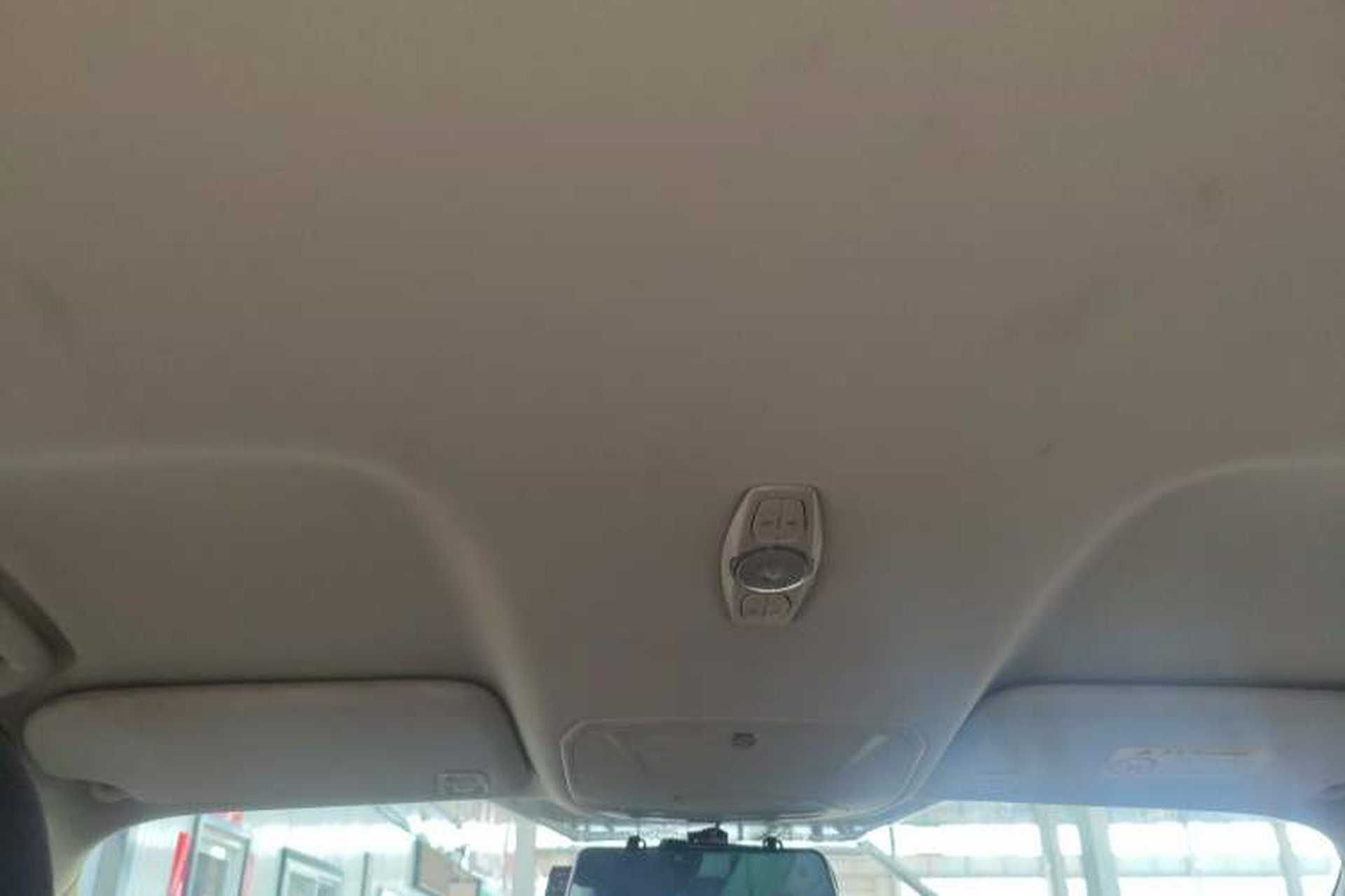 Used Ford Kuga 2017 EcoBoost 180 Two-Wheel-Drive Elite Trim Headliner