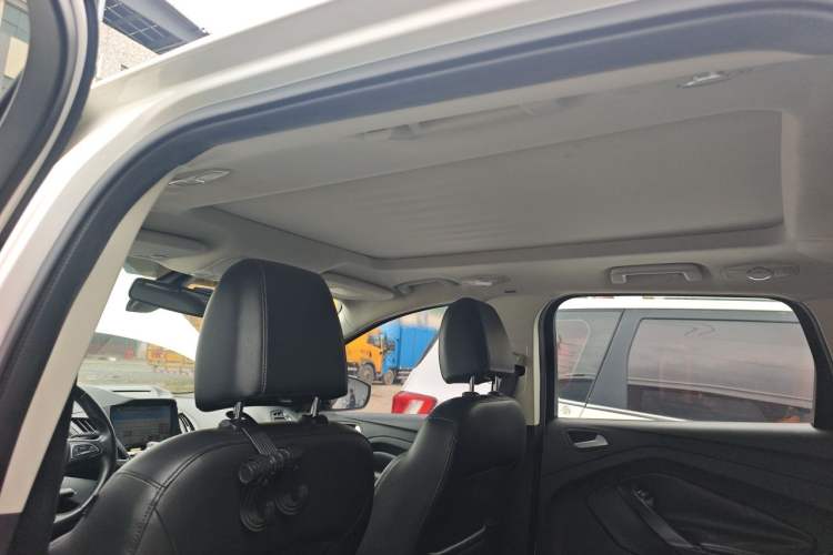 Used Ford Kuga 2017 EcoBoost 180 Two-Wheel-Drive Tiger Leap Model Headliner