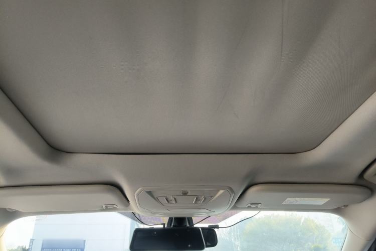 Used Ford Kuga 2017 EcoBoost 180 Two-Wheel-Drive Platinum Edition Headliner