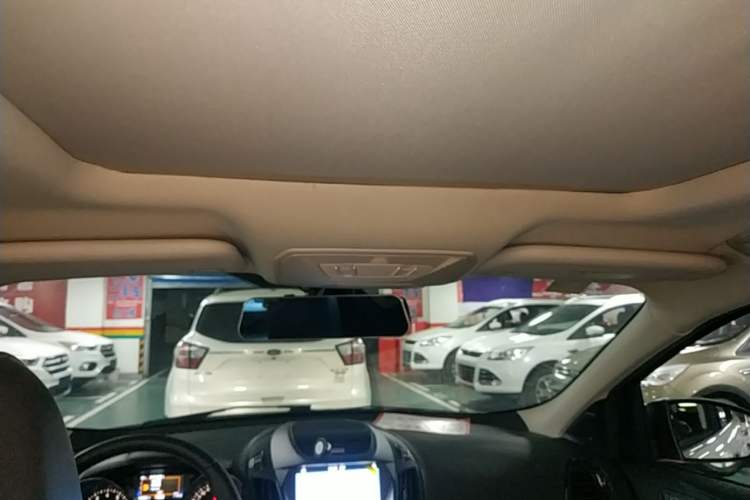 Used Ford Kuga 2017 EcoBoost 245 Four-Wheel-Drive Sport Model Headliner