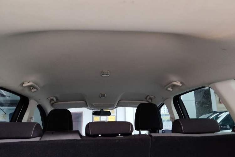Used Ford Kuga 2017 EcoBoost 180 Two-Wheel-Drive Elite Trim Headliner
