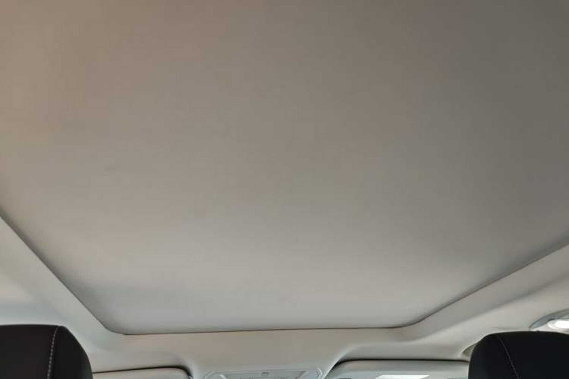 Used Ford Kuga 2017 EcoBoost 180 Two-Wheel-Drive Tiger Leap Model Headliner