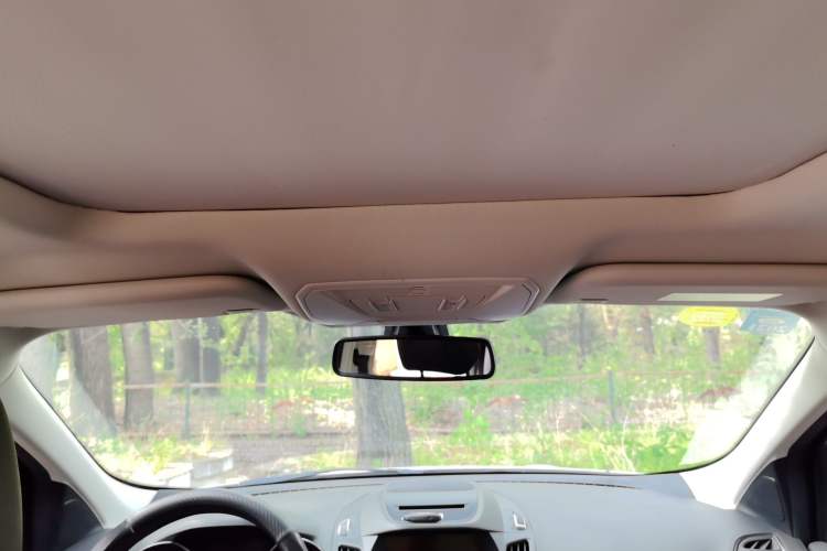 Used Ford Kuga 2017 EcoBoost 180 Two-Wheel-Drive Luxury Wing Edition Headliner