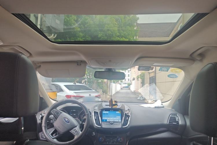 Used Ford Kuga 2017 EcoBoost 180 Two-Wheel-Drive Luxury Wing Edition Headliner