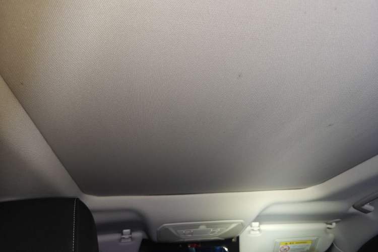 Used Ford Kuga 2017 EcoBoost 180 Two-Wheel-Drive Luxury Wing Edition Headliner