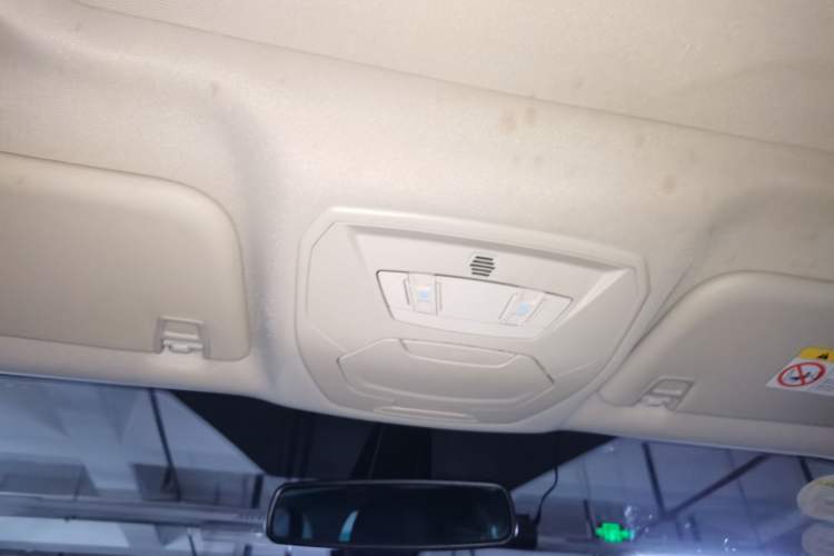 Used Ford Kuga 2017 EcoBoost 180 Four-Wheel Drive Luxury Wing Model Headliner