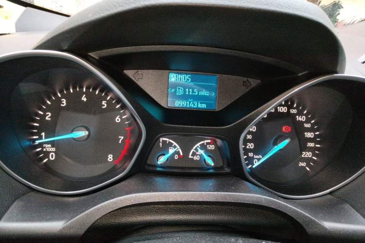 Used Ford Kuga 2017 EcoBoost 180 Two-Wheel-Drive Elite Trim Instrument Cluster