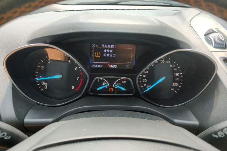 Used Ford Kuga 2017 EcoBoost 245 Four-Wheel-Drive Sport Model Instrument Cluster