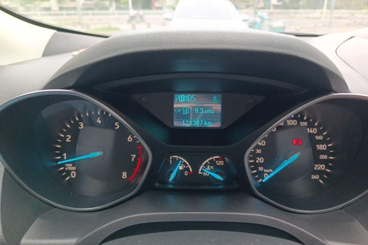 Used Ford Kuga 2017 EcoBoost 180 Two-Wheel-Drive Platinum Edition Instrument Cluster