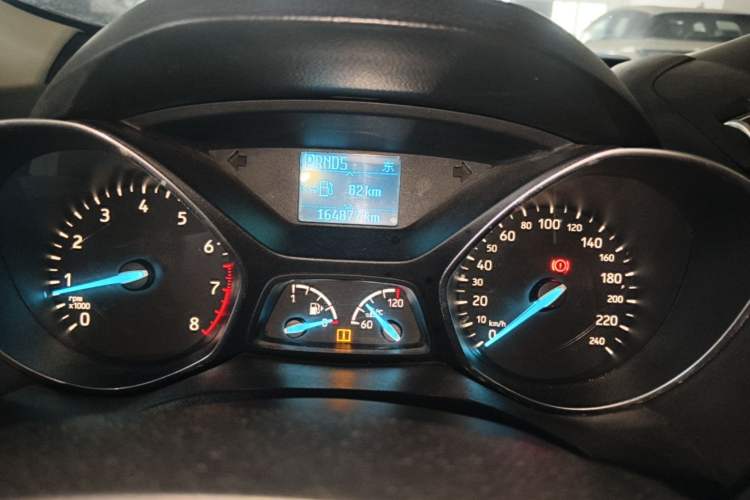 Used Ford Kuga 2017 EcoBoost 180 Two-Wheel-Drive Platinum Edition Instrument Cluster