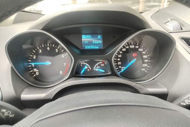 Used Ford Kuga 2017 EcoBoost 180 Two-Wheel-Drive Platinum Edition Instrument Cluster