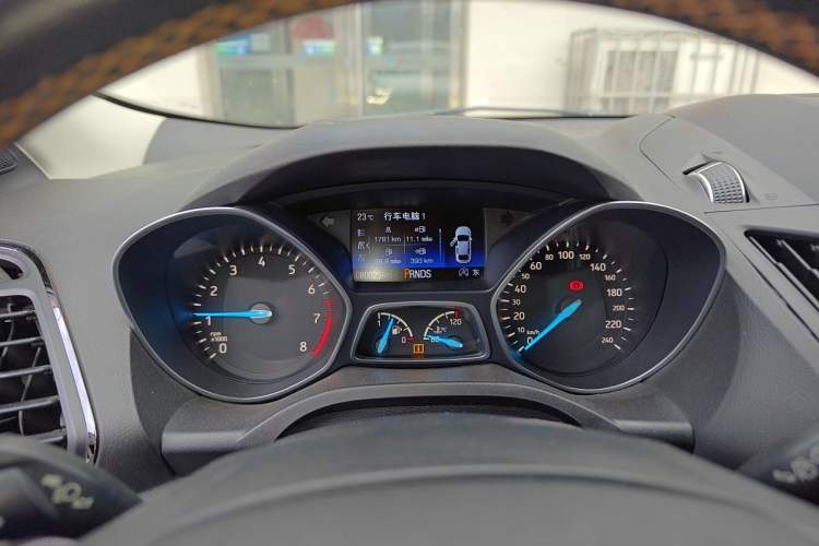 Used Ford Kuga 2017 EcoBoost 245 Four-Wheel-Drive Sport Model Instrument Cluster