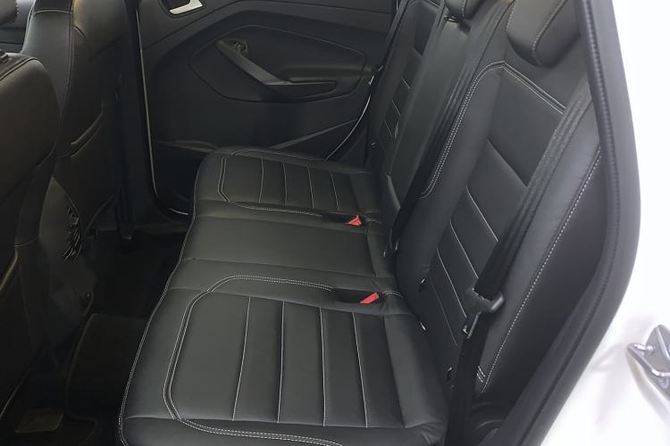 Used Ford Kuga 2017 EcoBoost 180 Two-Wheel-Drive Platinum Edition Interior 1