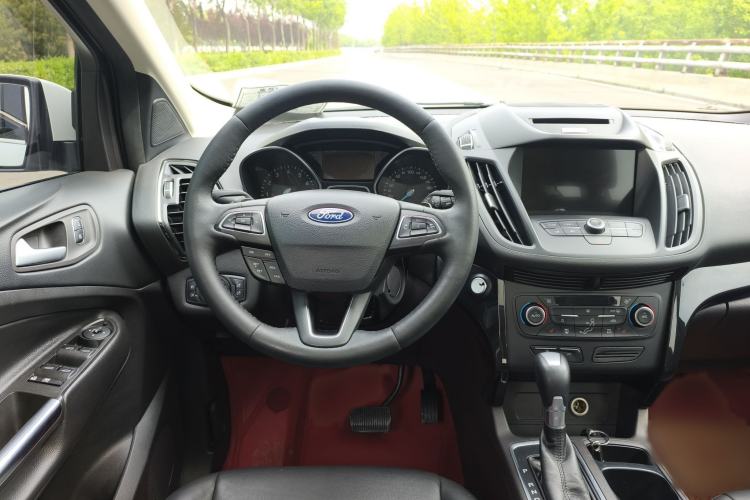Used Ford Kuga 2017 EcoBoost 180 Two-Wheel-Drive Luxury Wing Edition Interior 11
