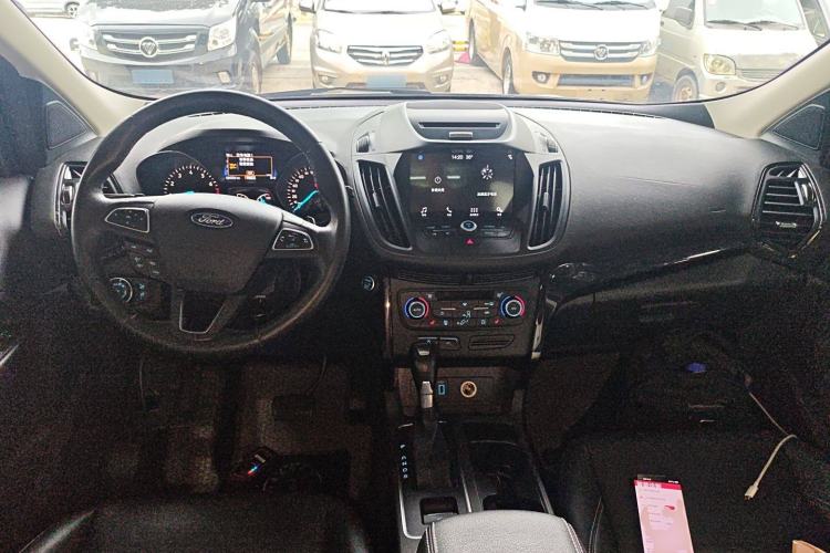 Used Ford Kuga 2017 EcoBoost 180 Two-Wheel-Drive Luxury Wing Edition Interior 2