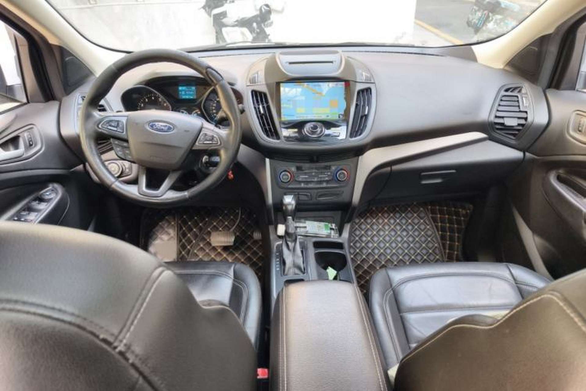 Used Ford Kuga 2017 EcoBoost 180 Two-Wheel-Drive Tiger Leap Model Interior 2