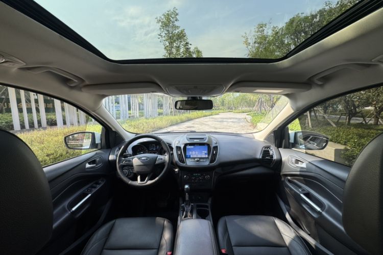 Used Ford Kuga 2017 EcoBoost 245 4x4 Prestige Edition Interior 4