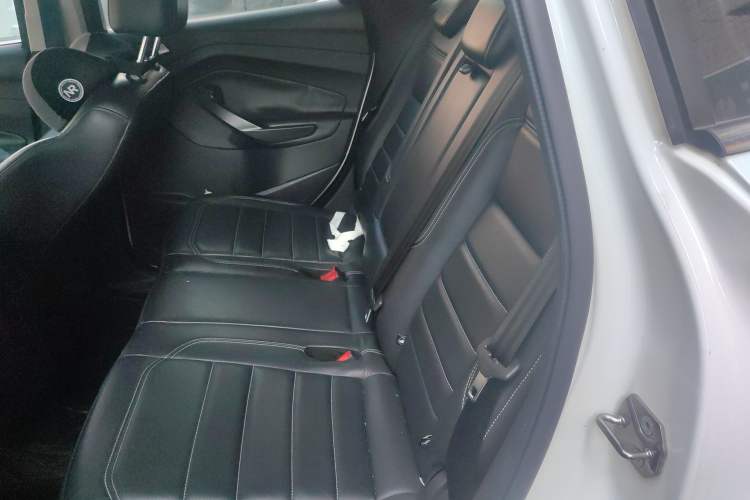 Used Ford Kuga 2017 EcoBoost 180 Two-Wheel-Drive Tiger Leap Model Interior 4