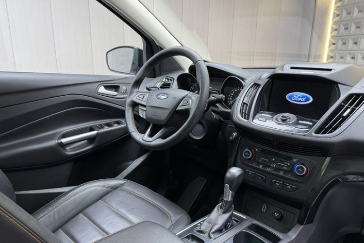 Used Ford Kuga 2017 EcoBoost 245 Four-Wheel-Drive Sport Model Interior 7