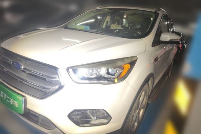 Used Ford Kuga 2017 EcoBoost 180 Two-Wheel-Drive Platinum Edition