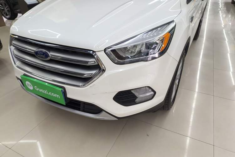 Used Ford Kuga 2017 EcoBoost 180 Two-Wheel-Drive Luxury Wing Edition Left Front Headlight