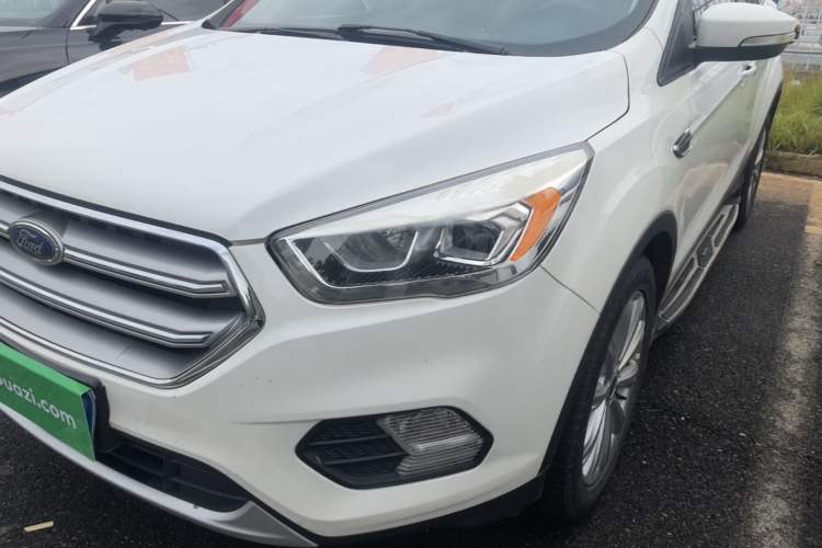 Used Ford Kuga 2017 EcoBoost 180 Two-Wheel-Drive Luxury Wing Edition Left Front Headlight
